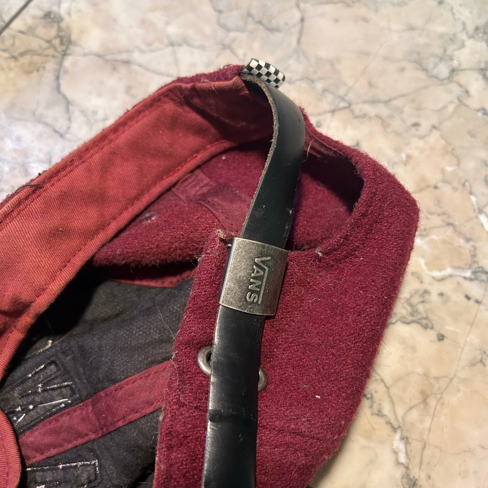 Vans - Picture 2 of 3